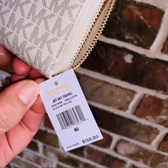 OFFERS? NEW Michael Kors LG Phone Case Wallet-Vanilla - Picture 5 of 5